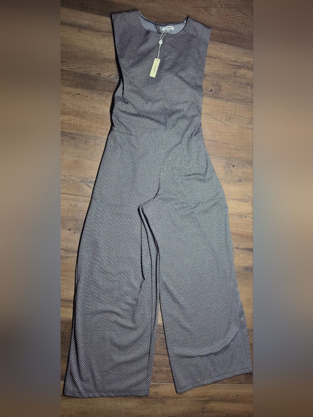 Max Studio NWT Black White Textured Print Wide Leg Jumpsuit Size Medium